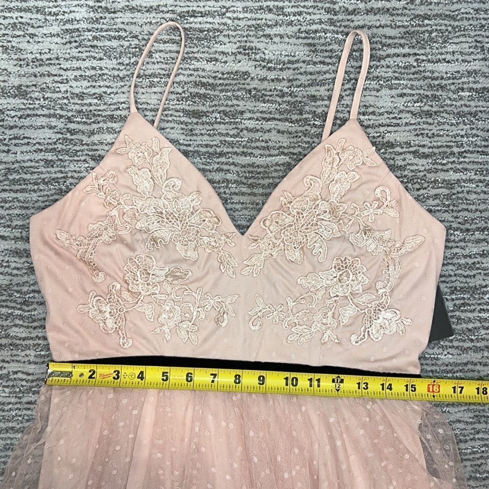 NWT Lulu*s Romantic Musings Blush Pink
Embroidered Lace Tiered Maxi Dress Large - Picture 12 of 14
